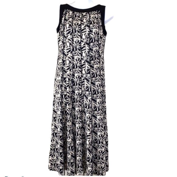 Perceptions New York Sleeveless Shift Dress - Picture 1 of 10